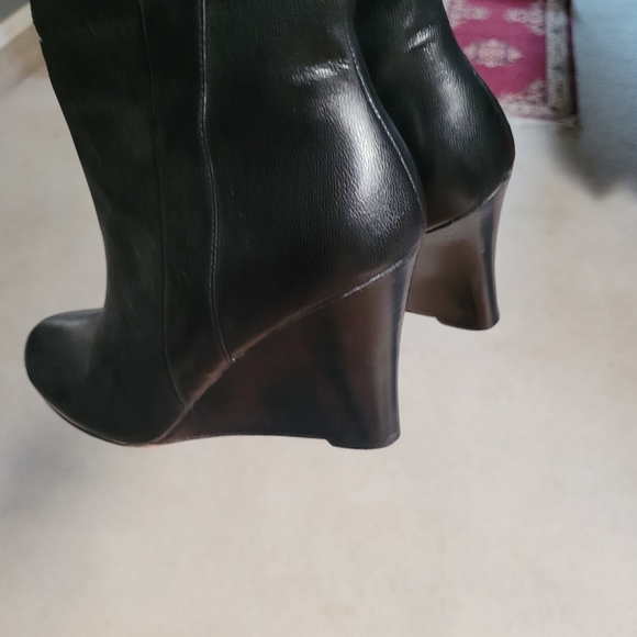 NINE WEST GENUINE LEATHER BOOTS - Picture 3 of 9